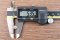 [E] น็อตยึดสายไฟ สแตนเลสชุบนิกเกิ้ล M3x5 mm พร้อมแหวนทรงสี่เหลี่ยม ขนาด 6x6 mm